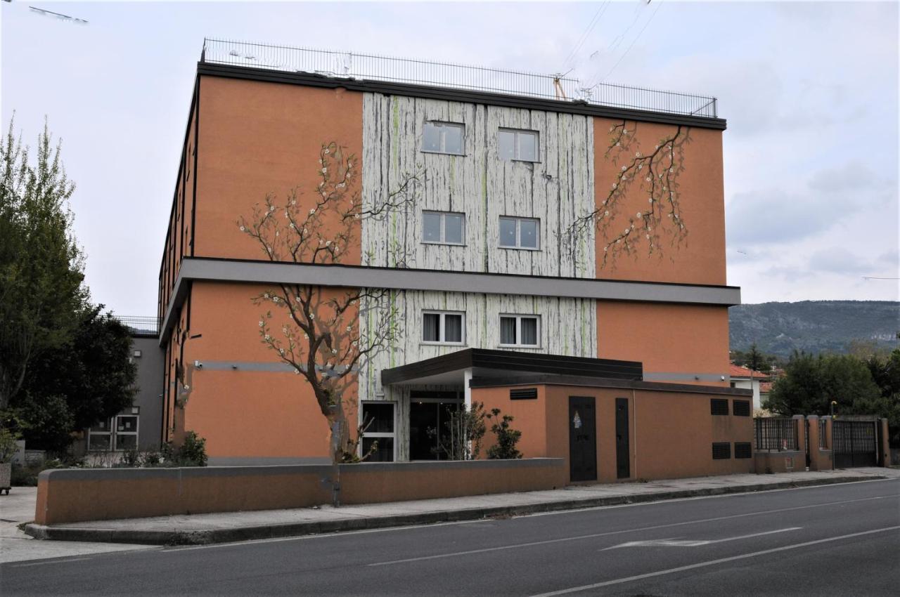 Hotel Sonia Aquilinia ภายนอก รูปภาพ