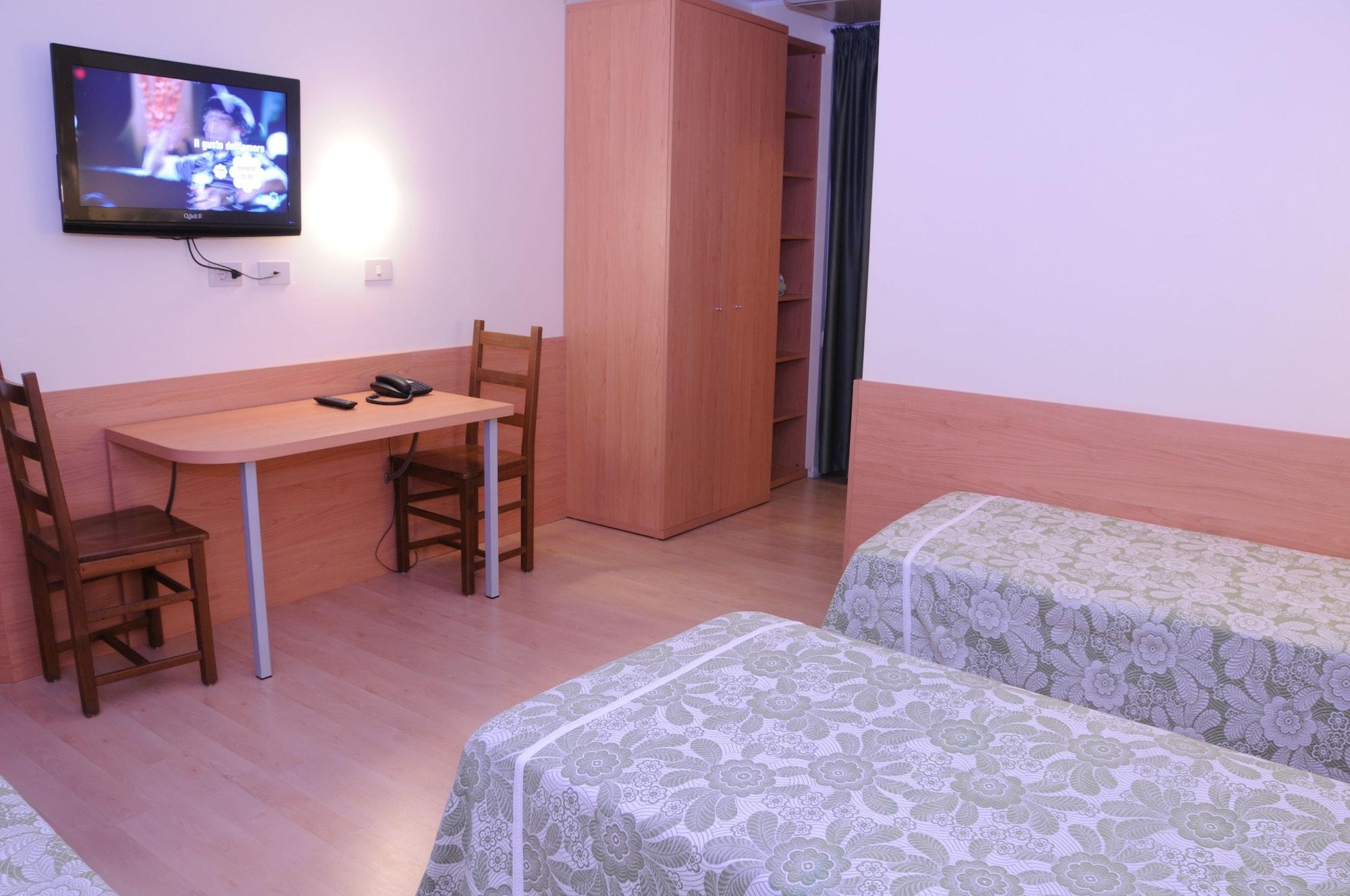 Hotel Sonia Aquilinia ภายนอก รูปภาพ