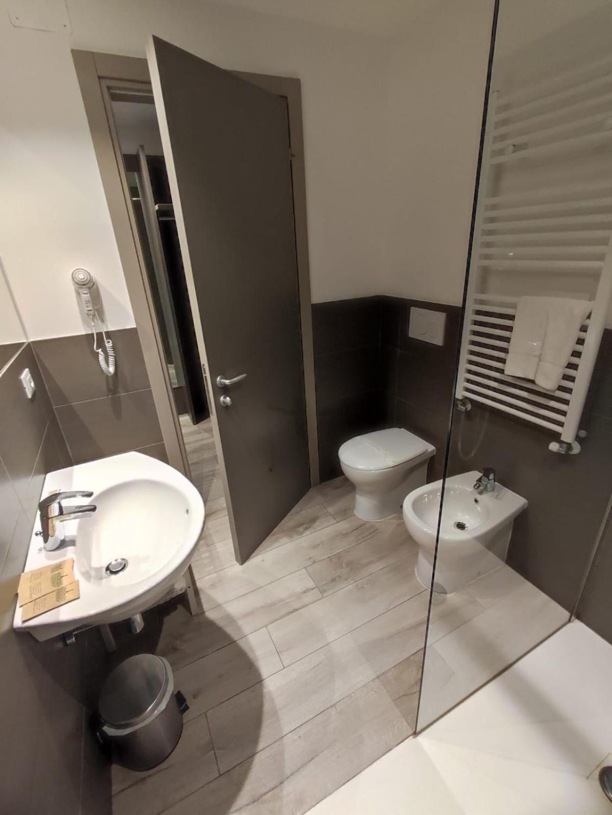 Hotel Sonia Aquilinia ภายนอก รูปภาพ