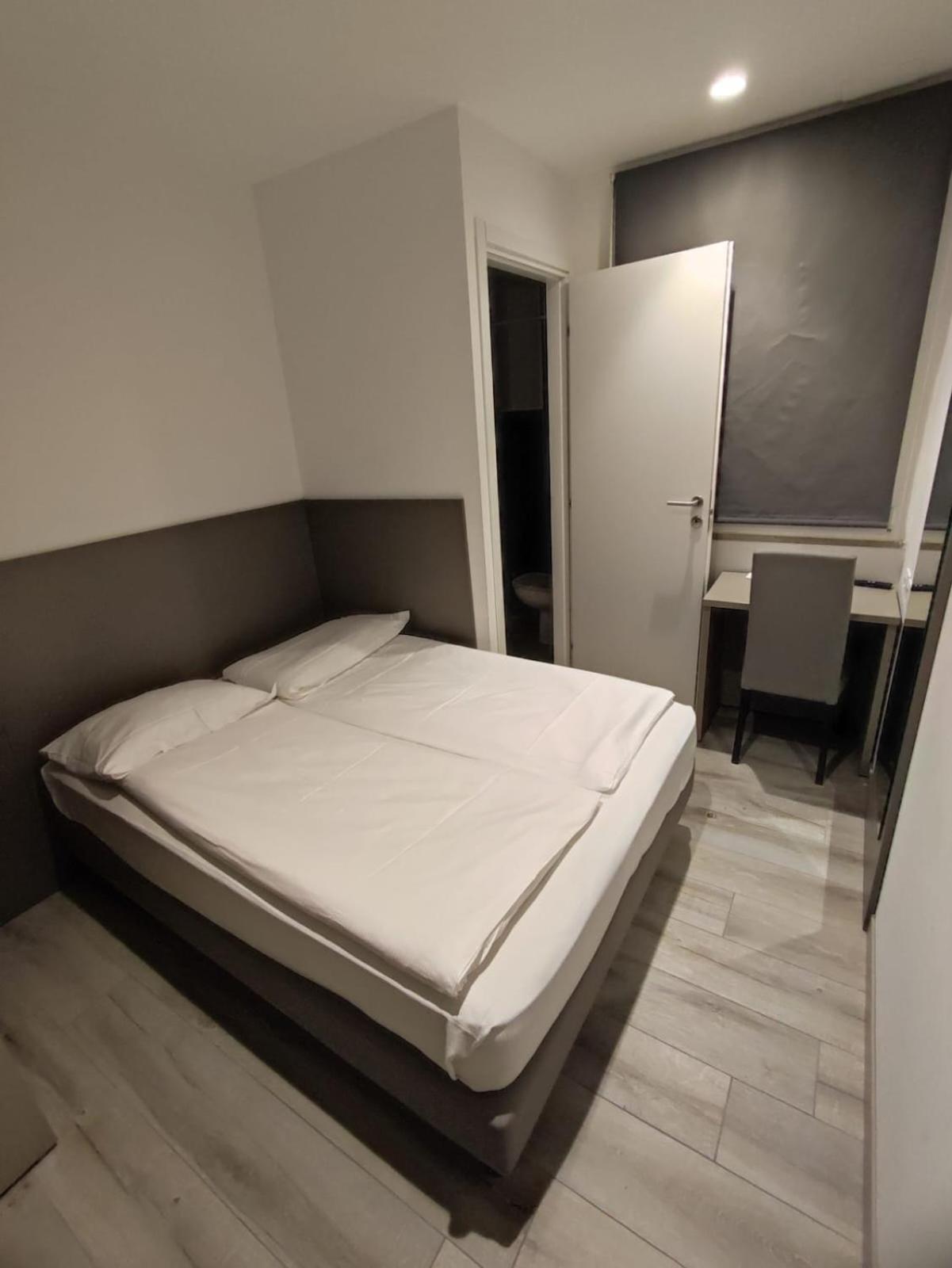 Hotel Sonia Aquilinia ภายนอก รูปภาพ