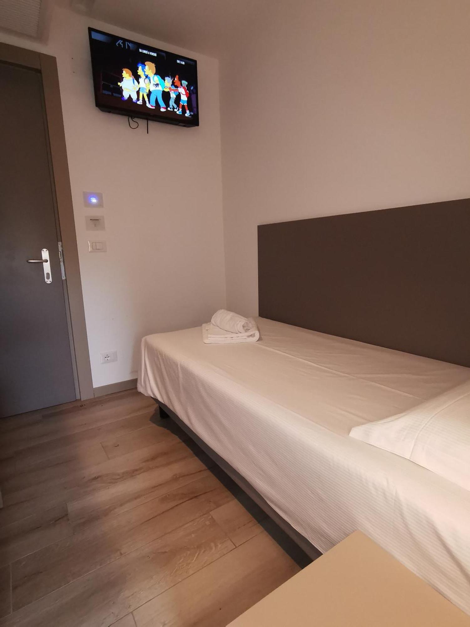 Hotel Sonia Aquilinia ภายนอก รูปภาพ