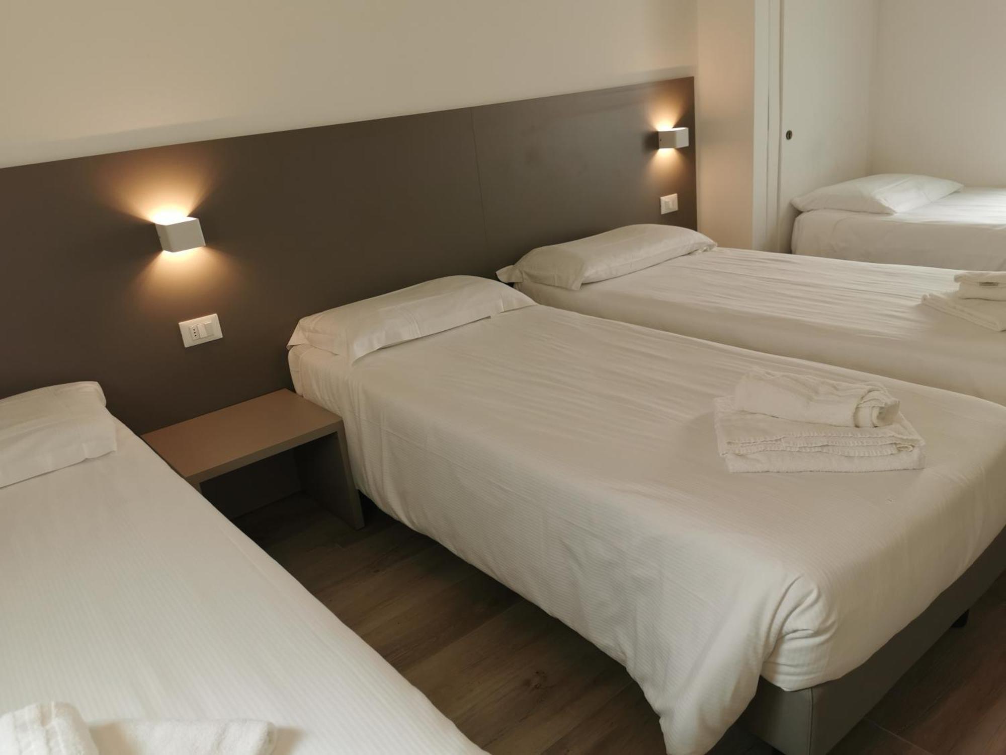 Hotel Sonia Aquilinia ภายนอก รูปภาพ