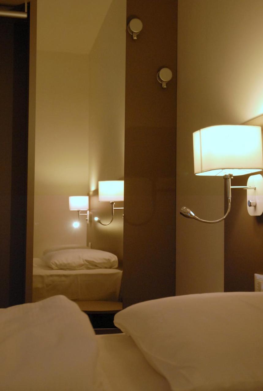 Hotel Sonia Aquilinia ภายนอก รูปภาพ