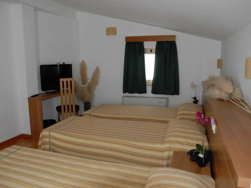Hotel Sonia Aquilinia ภายนอก รูปภาพ