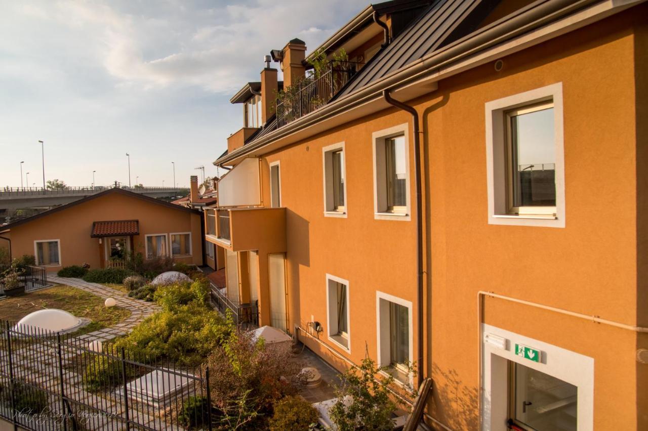 Hotel Sonia Aquilinia ภายนอก รูปภาพ