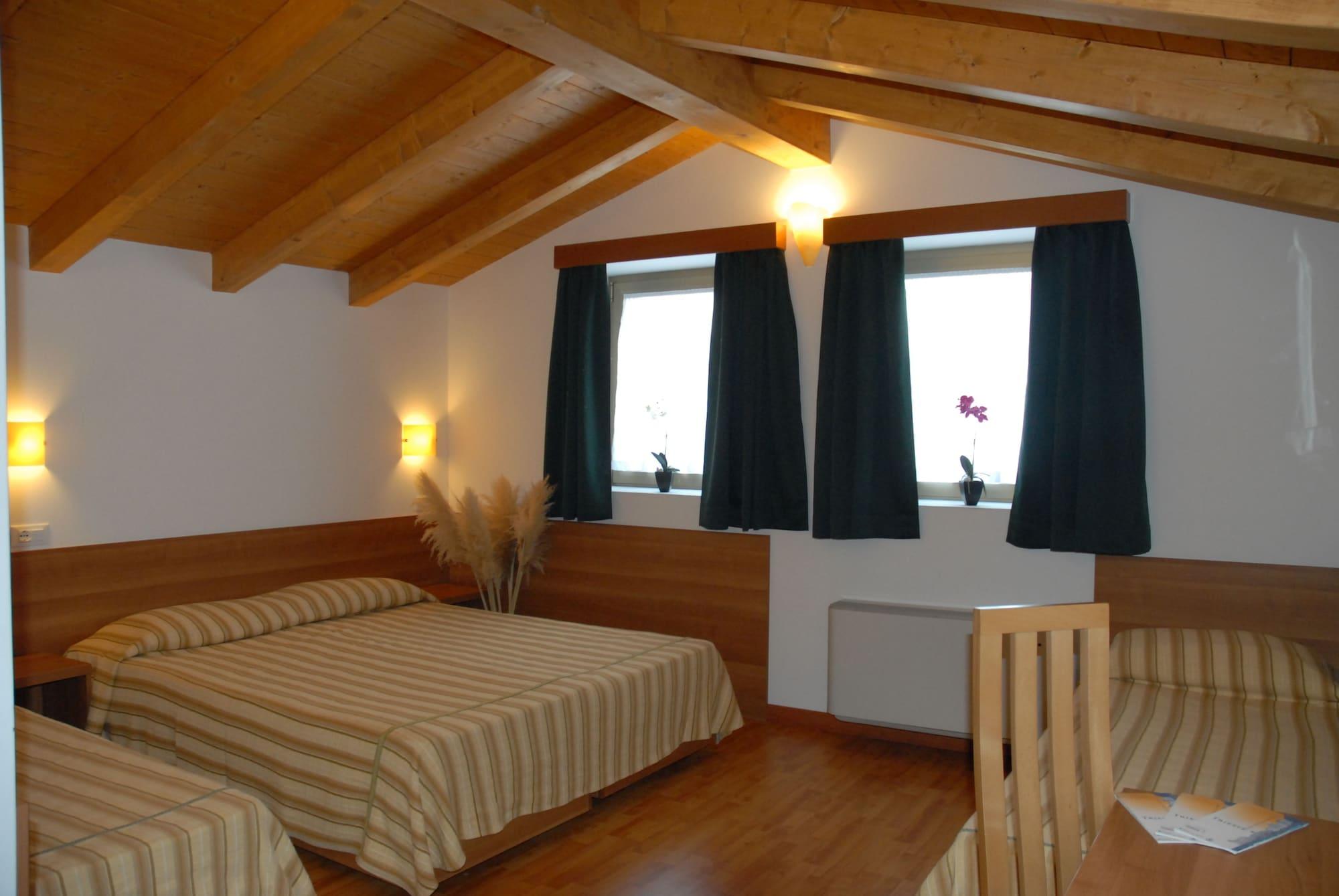 Hotel Sonia Aquilinia ภายนอก รูปภาพ