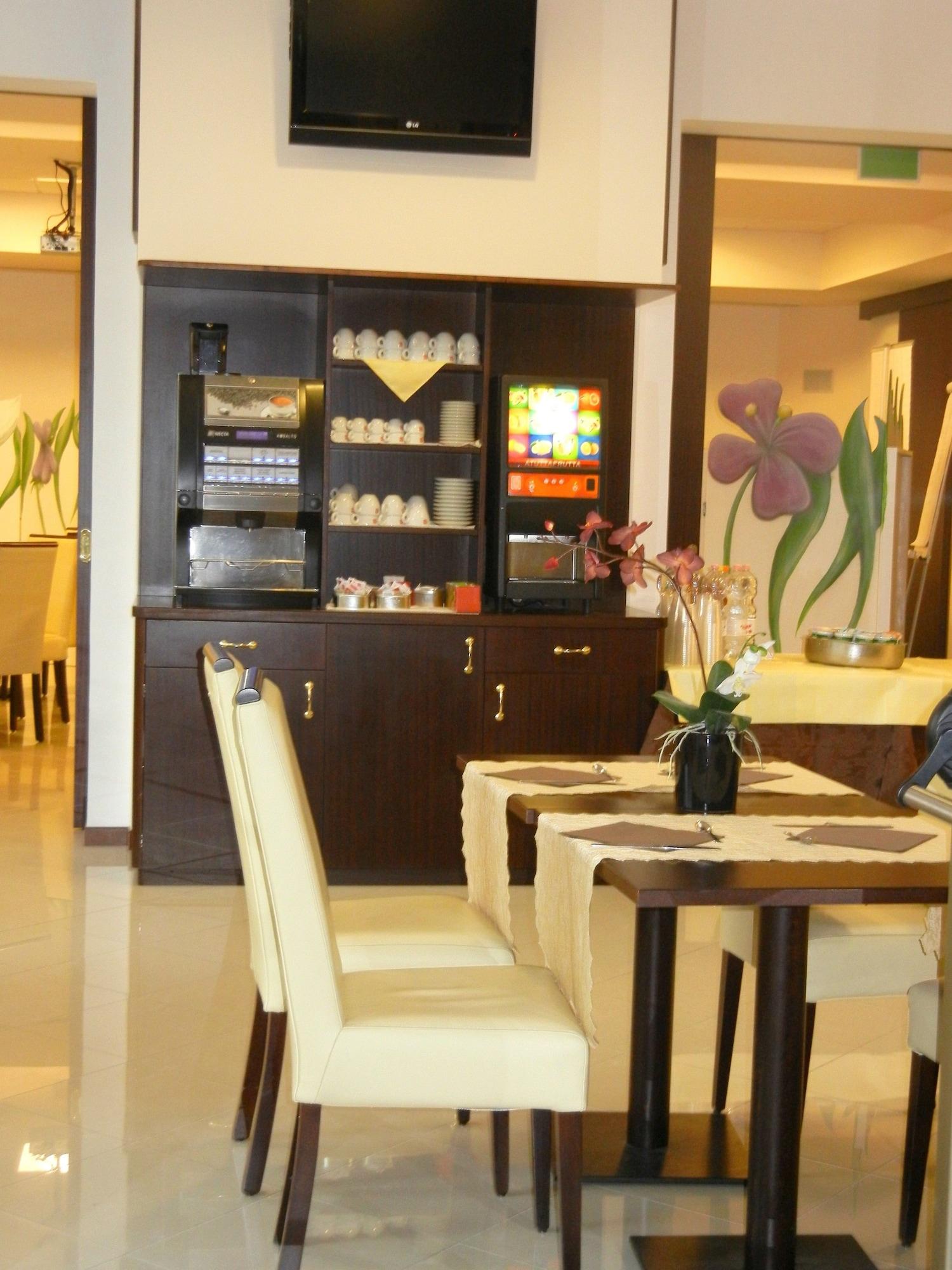 Hotel Sonia Aquilinia ภายนอก รูปภาพ
