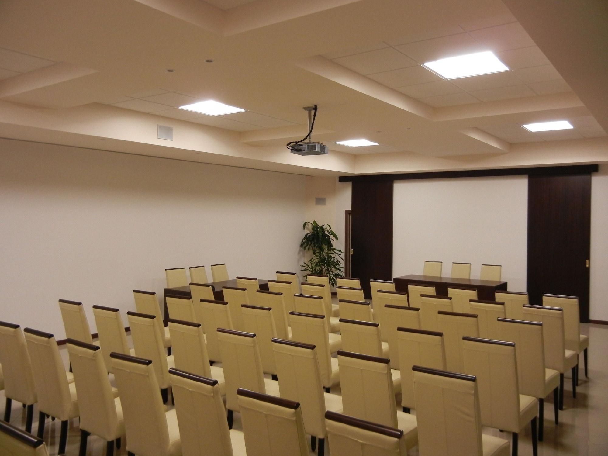 Hotel Sonia Aquilinia ภายนอก รูปภาพ