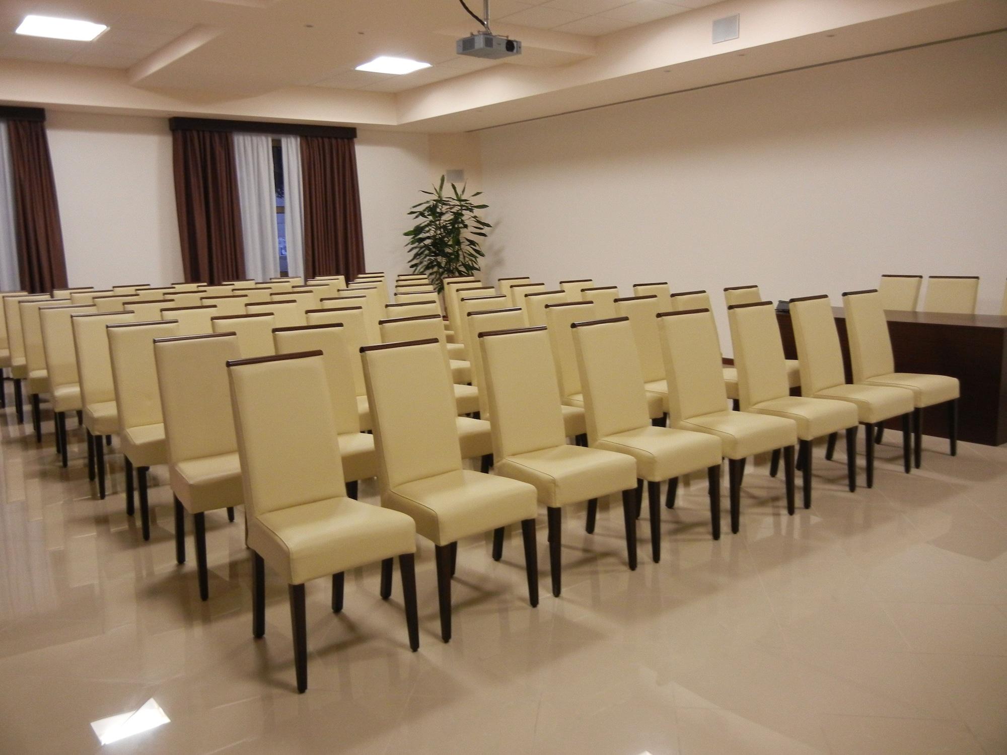 Hotel Sonia Aquilinia ภายนอก รูปภาพ